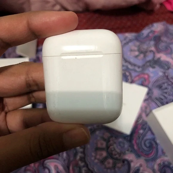 APPLE AIRPODS